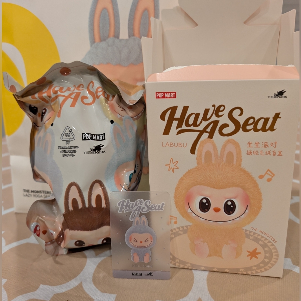 🪑 Pop Mart x THE MONSTERS Have A Seat Labubu - Hehe